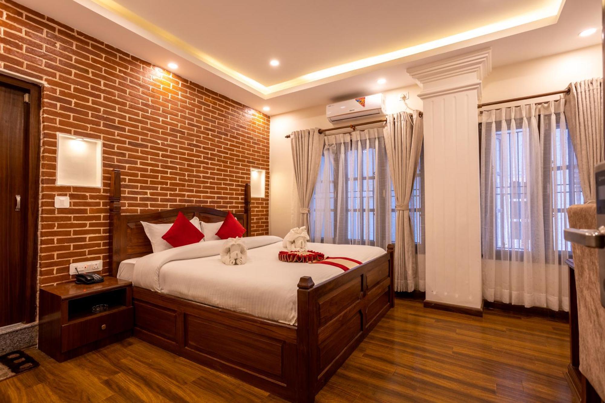 Airport Himalaya Boutique Hotel กาฐมาณฑุ ภายนอก รูปภาพ