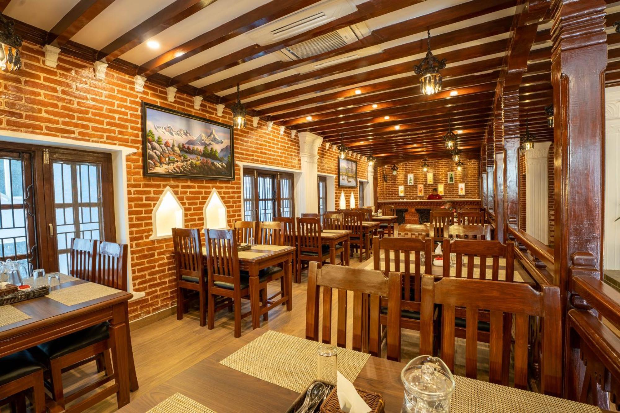 Airport Himalaya Boutique Hotel กาฐมาณฑุ ภายนอก รูปภาพ