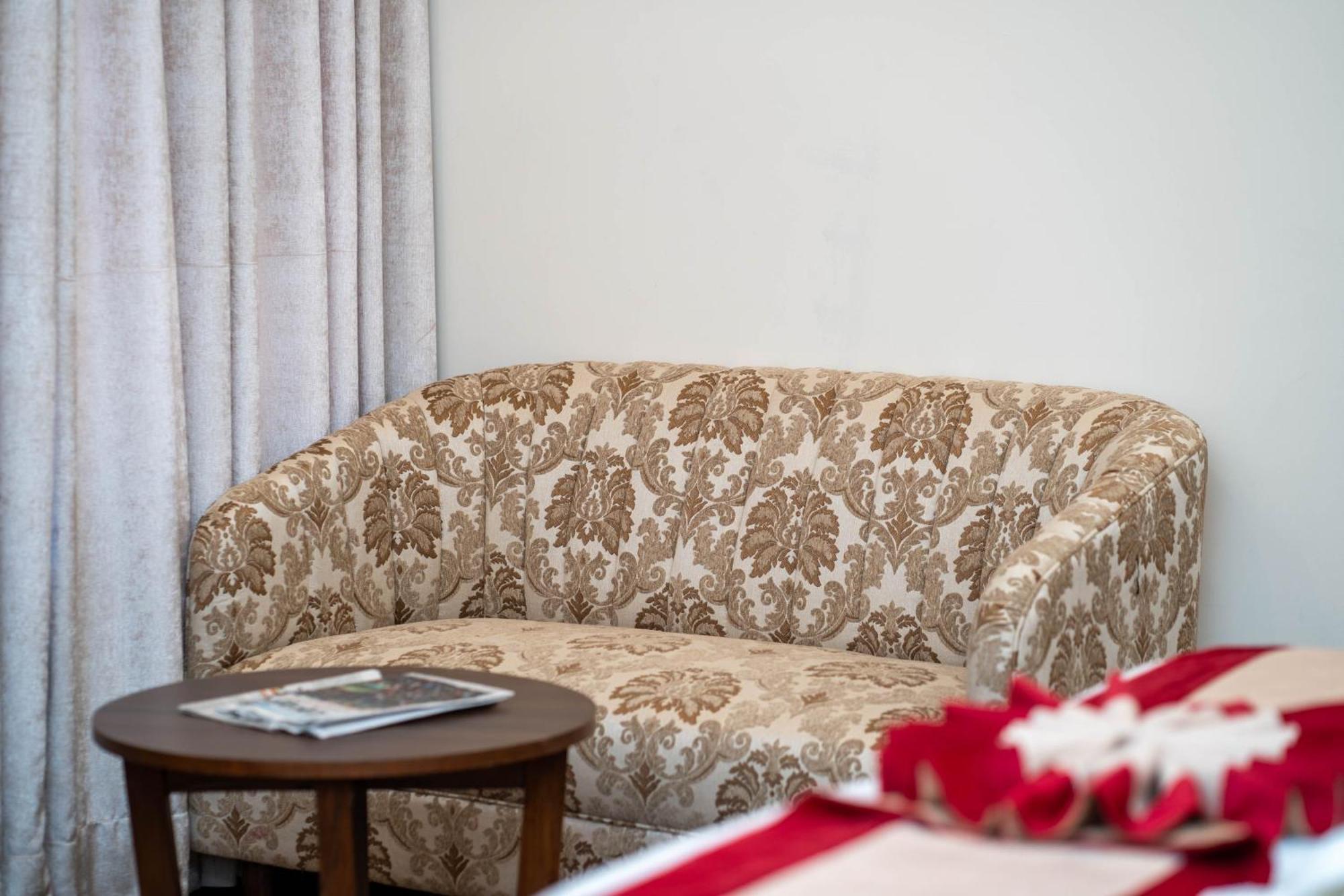 Airport Himalaya Boutique Hotel กาฐมาณฑุ ภายนอก รูปภาพ
